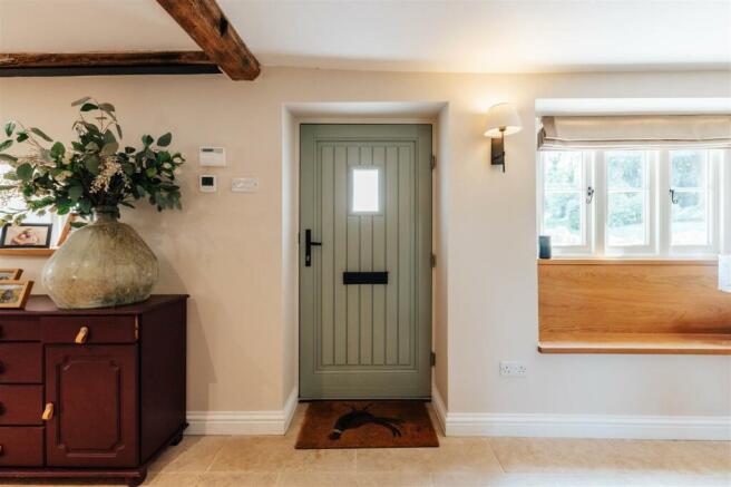 Dovecote Cottage 025.jpg