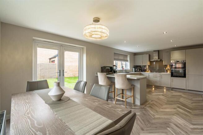 Hodgson Close, Callerton, Newcastle Upon Tyne, NE5 photo 4