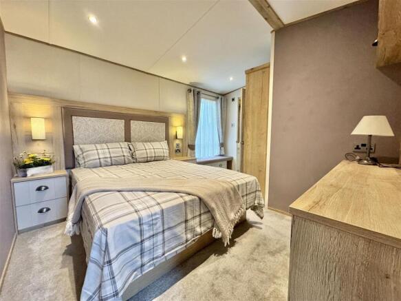 2 bed Not Specified for sale Image 9