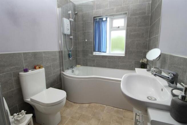 HOUSE BATHROOM/W.C