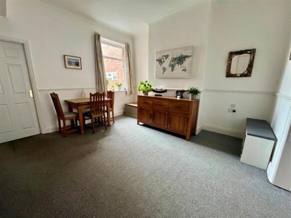 Dining Area.jpg