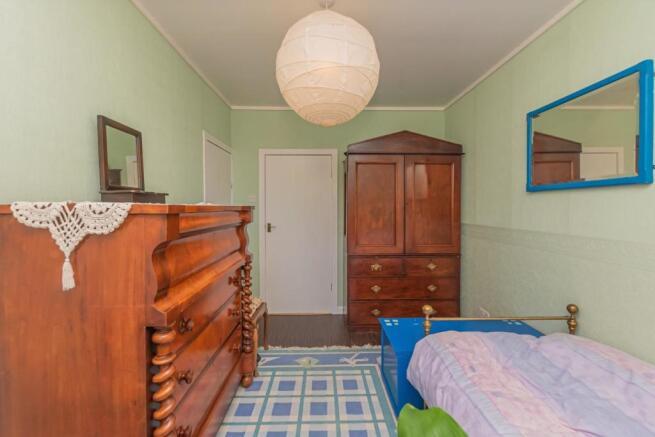 13. Bedroom 2 (2).jpg