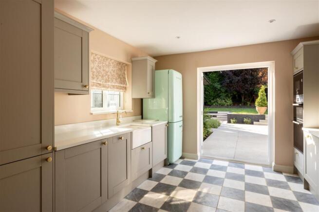 23 Tadworth Street-13.jpg