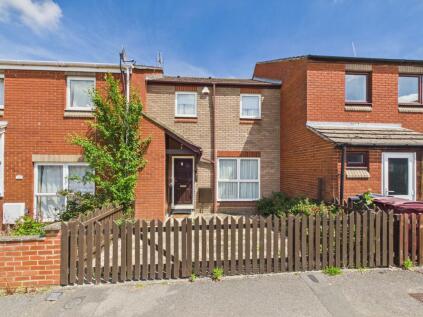 Leopold Walk, Reading, RG1