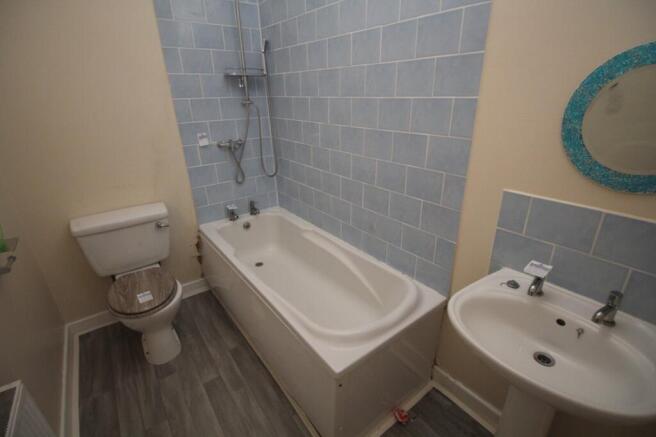 3 bed Terraced for sale Image 7