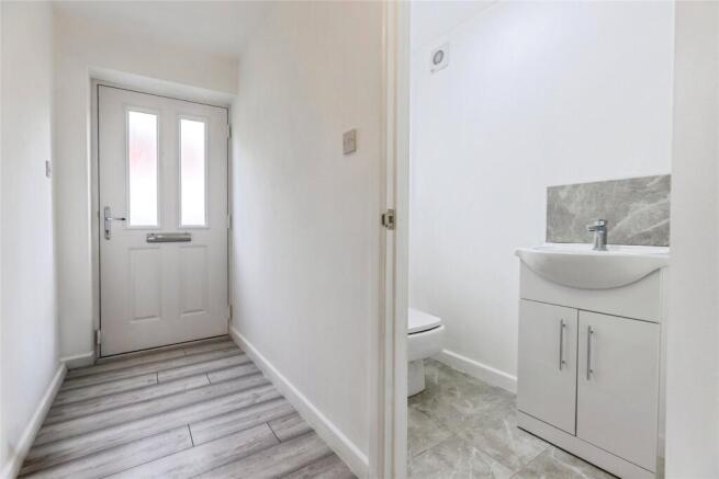 4 bed Detached for sale Image 7