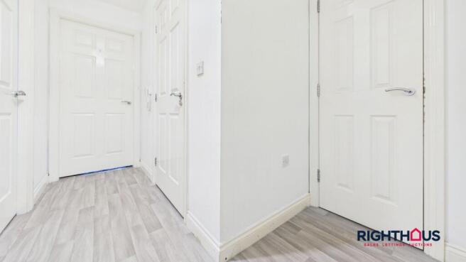 2 bed Flat for sale Image 11