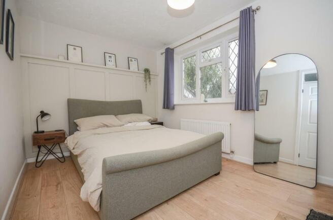 Bedroom 1.jpg