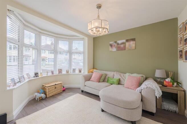 Shanklin Drive, Nuneaton, CV10 photo 4