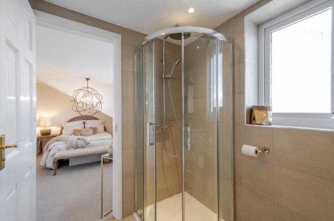 EweMove Wetherby En Suite2