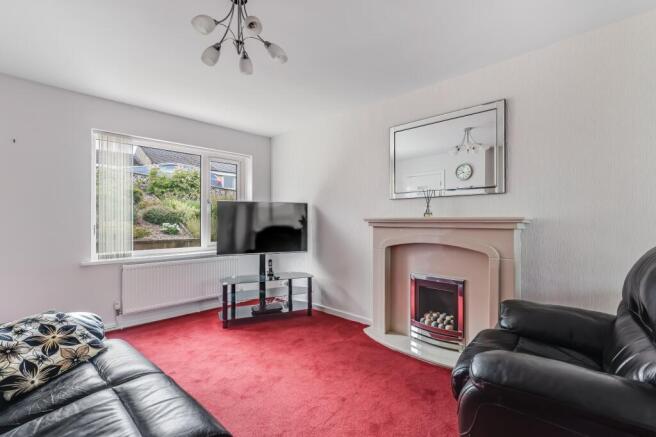 3 bed Semi-Detached for sale Image 9