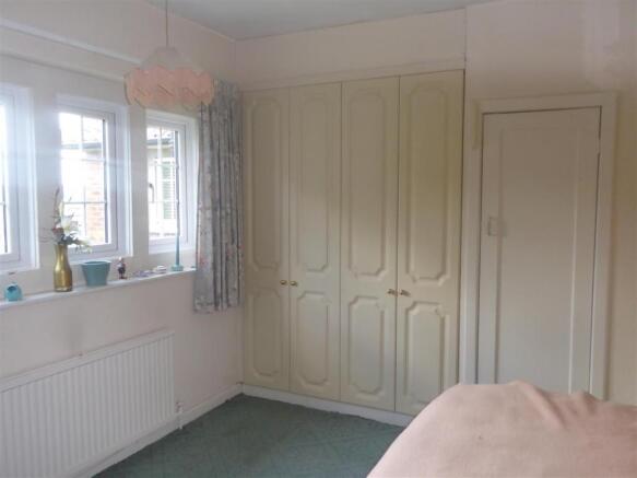 BEDROOM 4