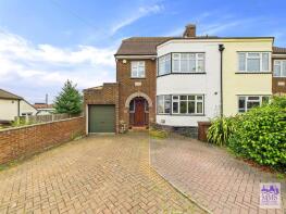 174, Frindsbury Hill, Wainscott, Rochester ME2 4JR