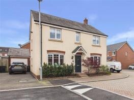 7, Fox Avenue, Droitwich WR9 7FL