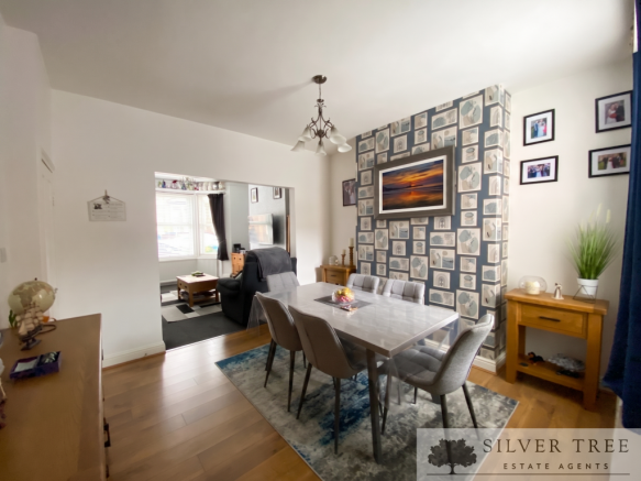 2 bed Terraced for sale Image 4
