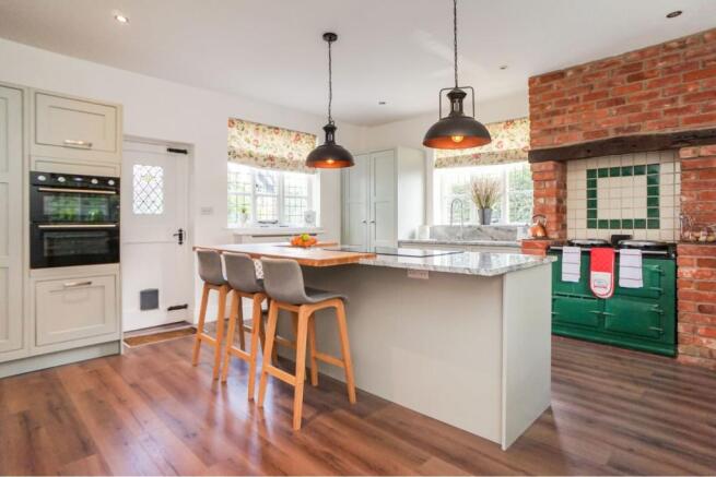 Kitchen/Breakfast