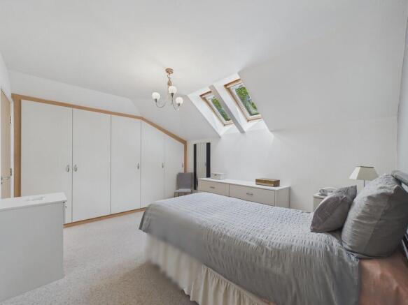 2 bed Apartment for sale Image 9