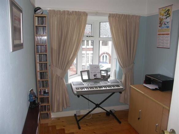 Photo 8