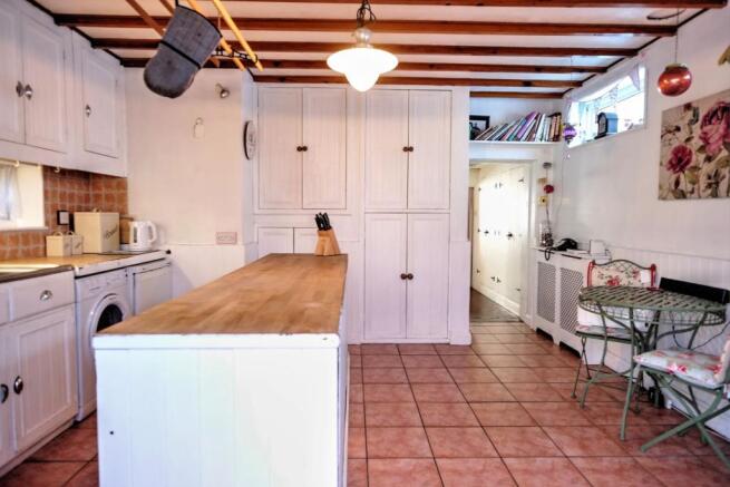 Kitchen/Breakfast