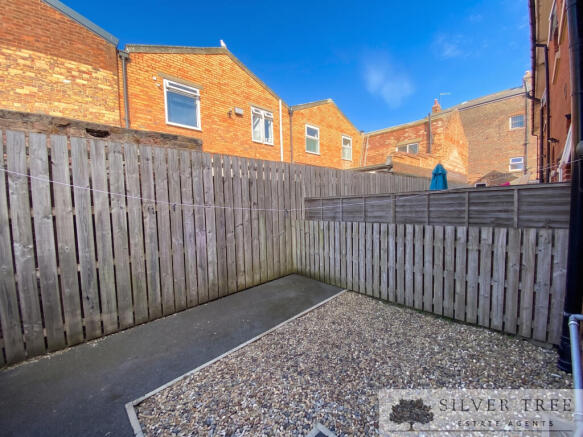 2 bed Terraced for sale Image 11