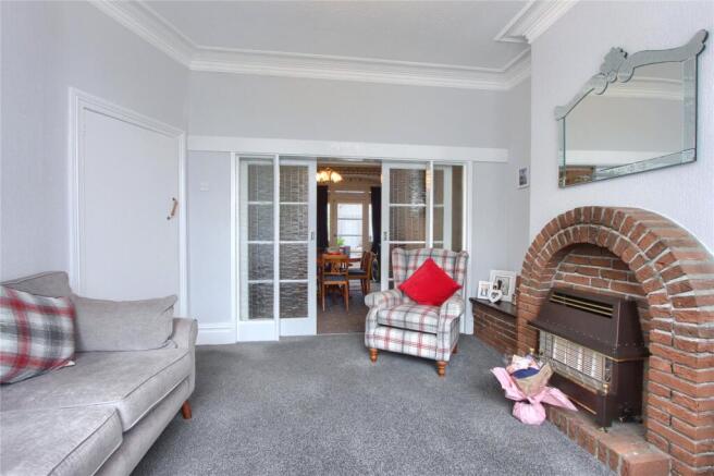 4 bed Semi-Detached for sale Image 5