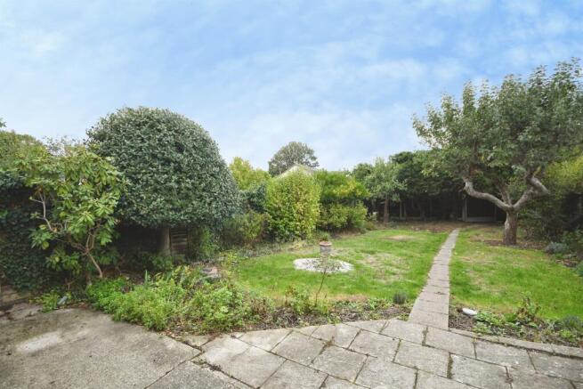 Bramwoods Road, Great Baddow, Chelmsford photo 4