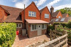2, Bolebrook Cottages, Edenbridge Road, Hartfield TN7 4JJ