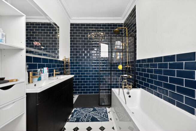 6 bed Terraced for sale Image 12