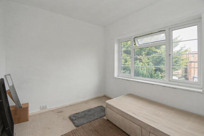 Flat 23 Gainsborough Court, Nether Street, London N12 8AE