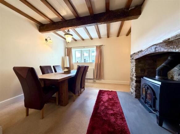 4 bed Semi-Detached for sale Image 9