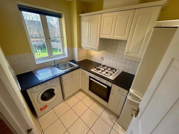 kitchen 1.jpg