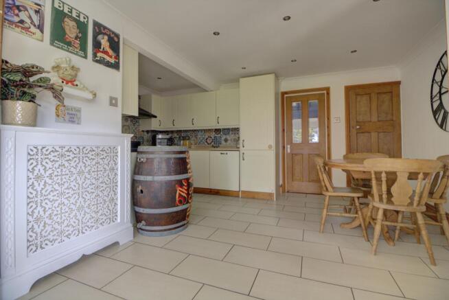 Kitchen-breakfast room