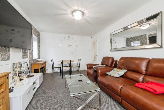 3 bed Bungalow for sale Image 3