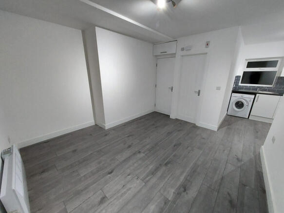 Newly Refurbished Stunning Studio Flat