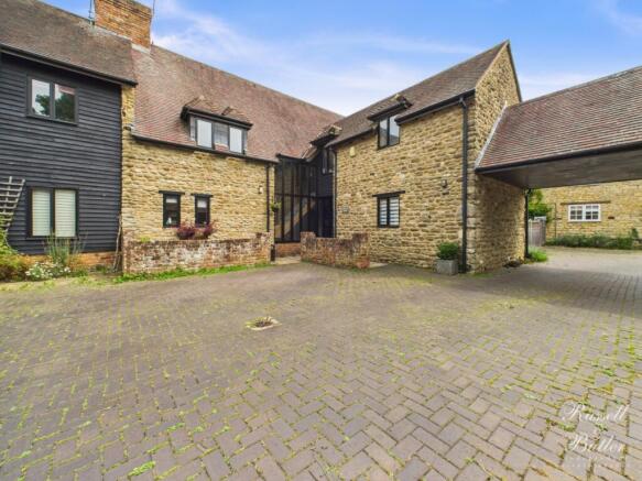 CAM02127G0-PR0325-STILL025