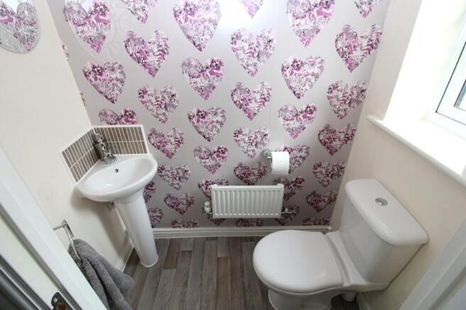 3 bed Semi-Detached for sale Image 7