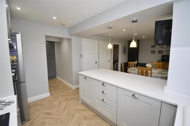 KITCHEN/ DINER