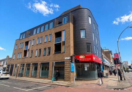 Flat 3 Regnas Heights, 198 High Road, Ilford, Essex, IG1 1LR