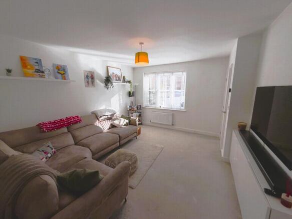 Mariners Way, Trimley St Mary, IP11 photo 2