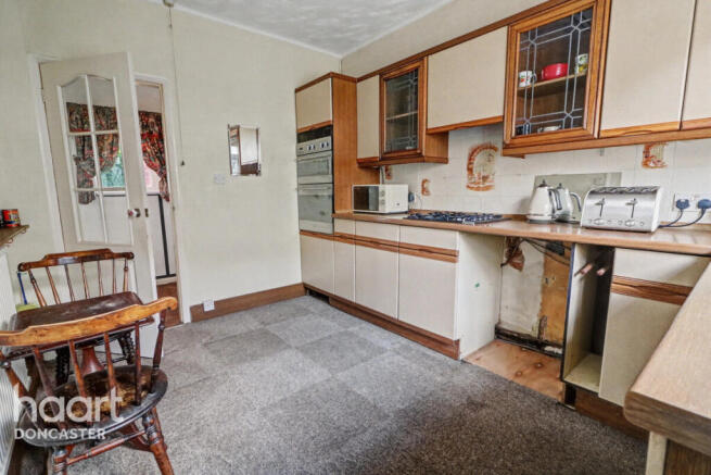 2 bed Detached Bungalow for sale Image 10