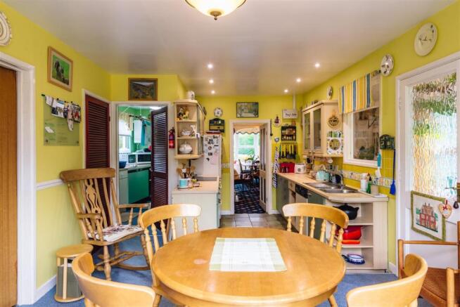 2 North Road, Builth Wells-15.jpg
