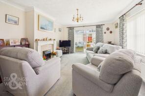 2, Oak Tree Close, Norwich NR13 4UH