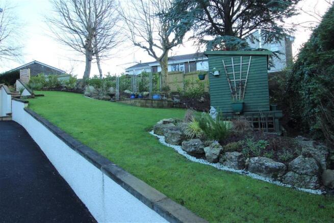 side garden 