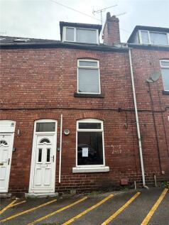 Angel Yard, Chesterfield, Derbyshire, S40