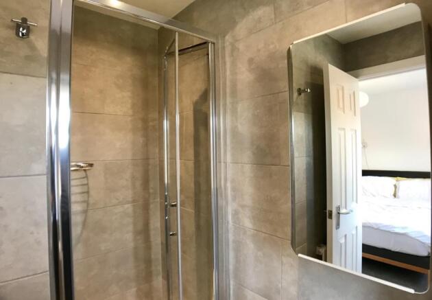 En-suite 1