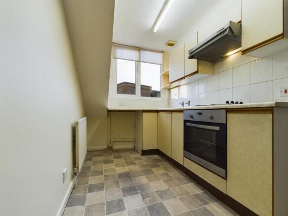 1 bed Flat to rent Image 4