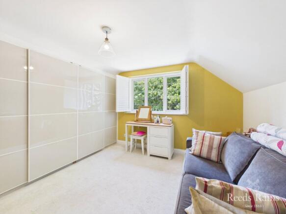 4 bed Bungalow for sale Image 7