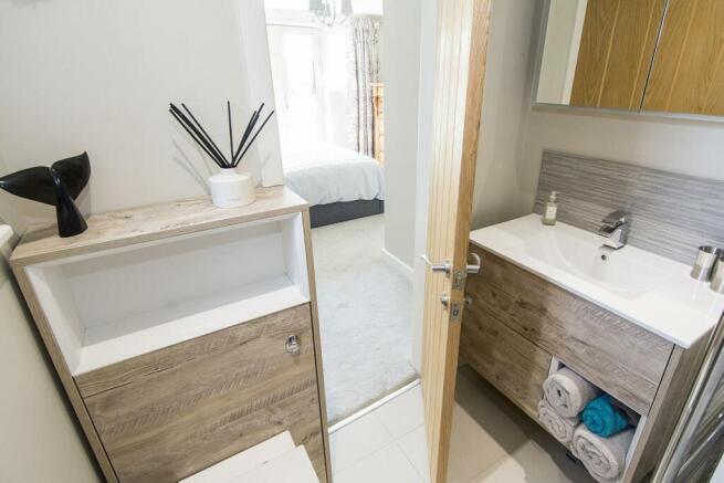 Master En-Suite