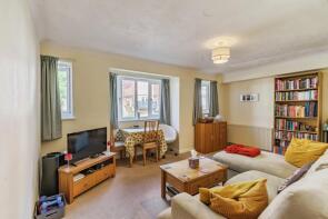 Flat 10, Stirling House, Garlands Road, Redhill RH1 6PR
