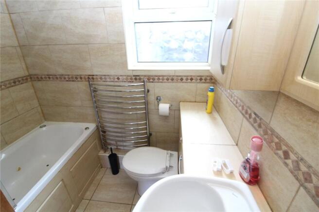 1 bed Flat for sale Image 4